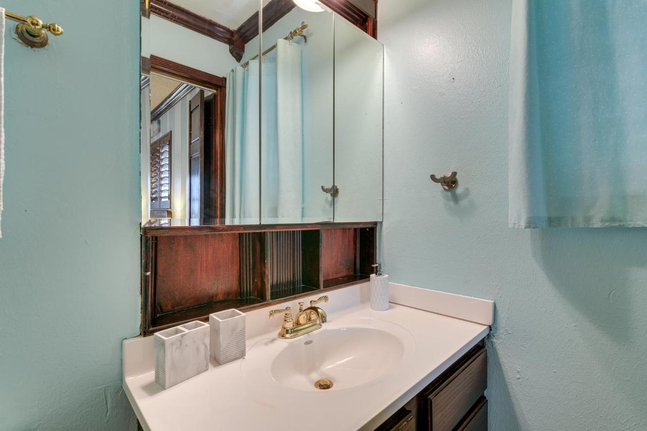Waterfront Galveston Bay Retreat - 4 Mi To Beach! 외부 사진