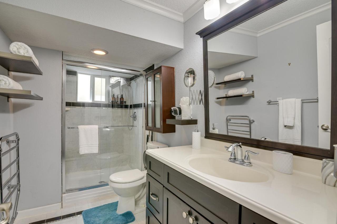 Waterfront Galveston Bay Retreat - 4 Mi To Beach! 외부 사진