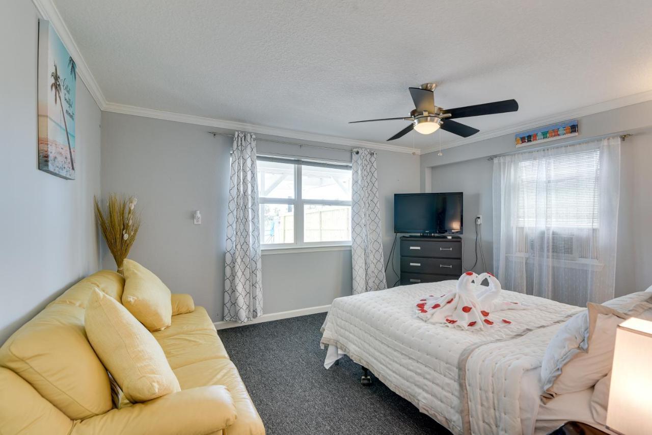 Waterfront Galveston Bay Retreat - 4 Mi To Beach! 외부 사진